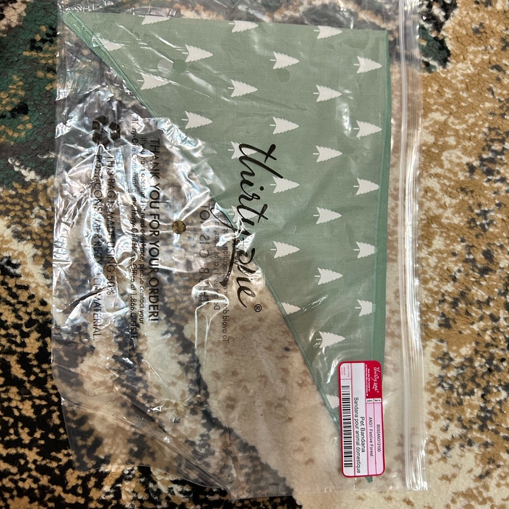 Pet bandanas